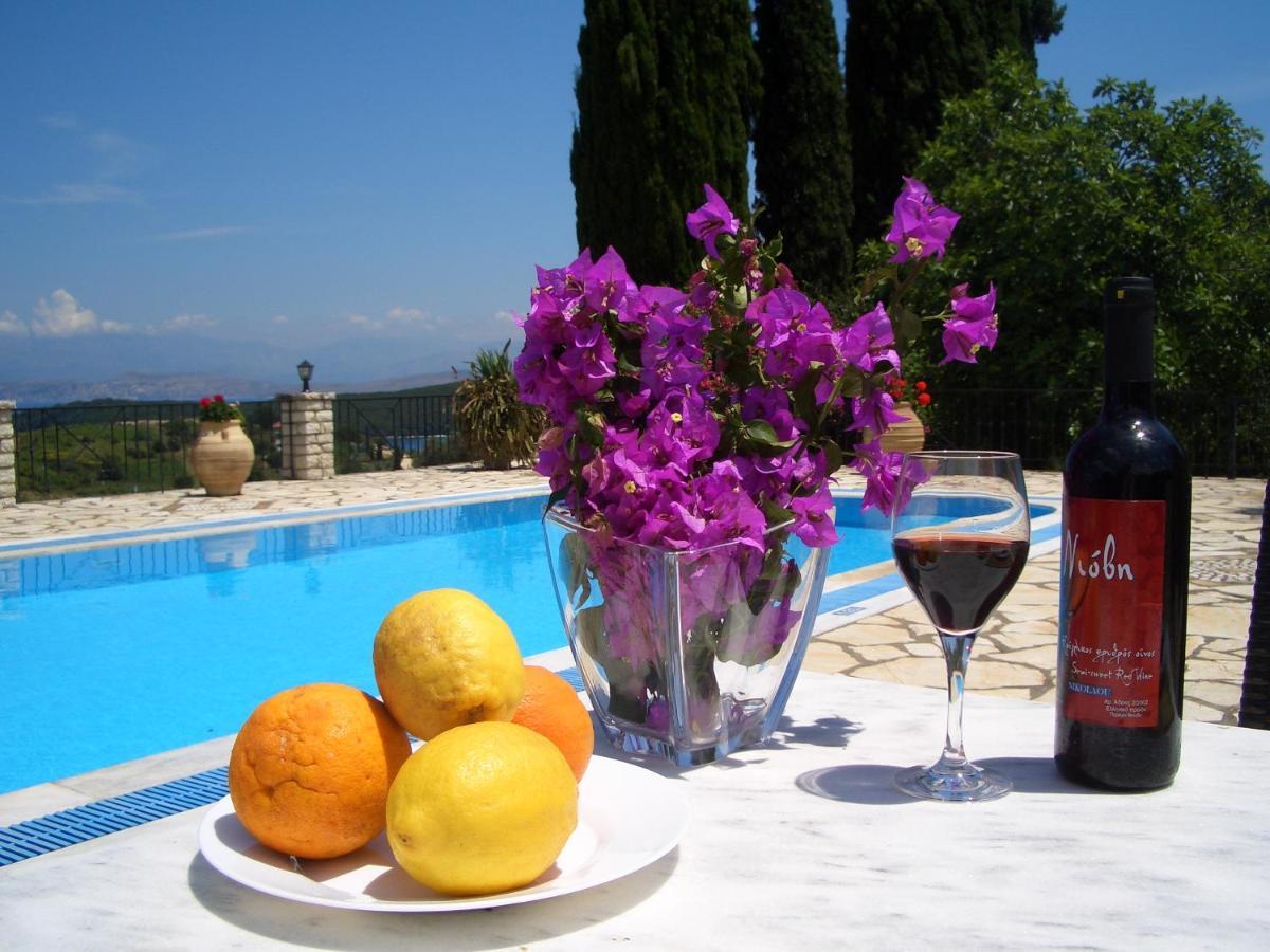 Villa Bacchus Kassiopi Corfu Eksteriør bilde