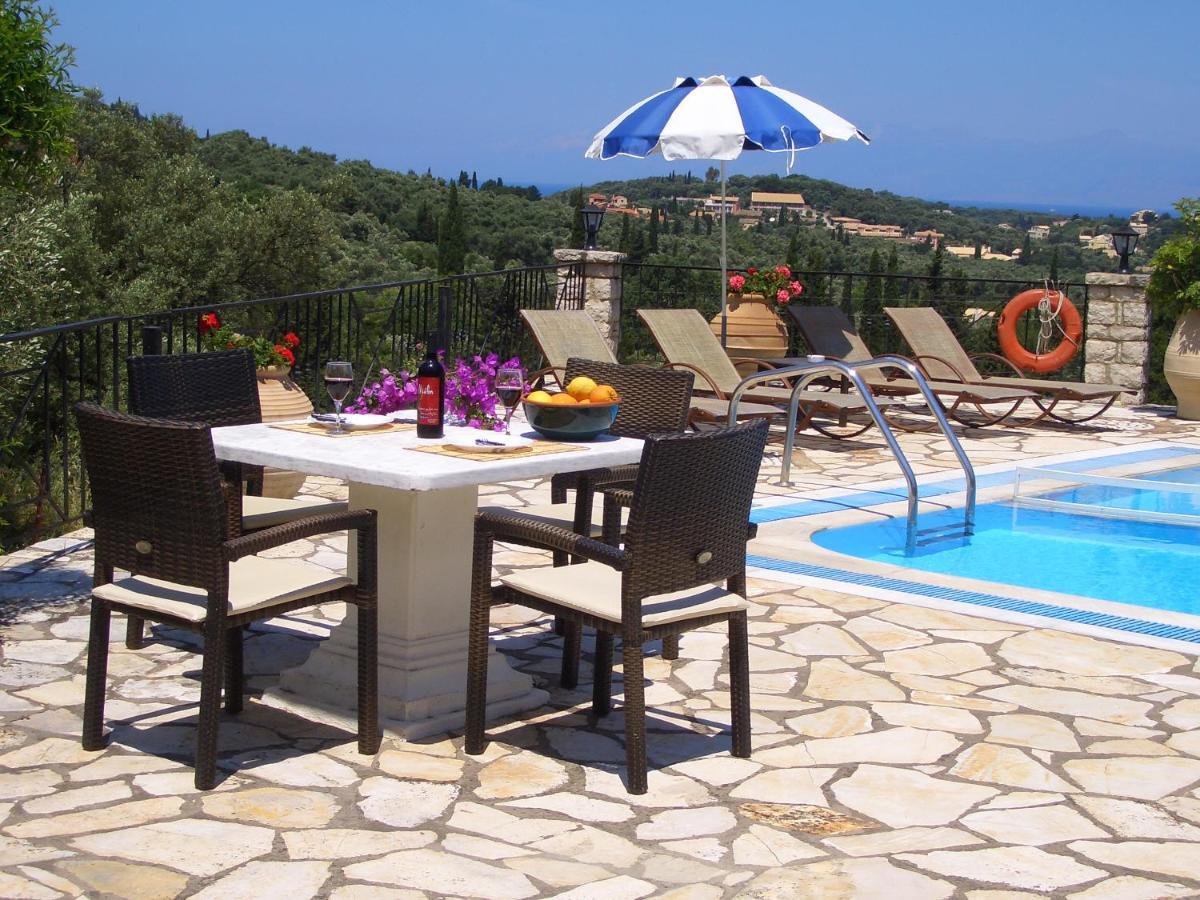Villa Bacchus Kassiopi Corfu Eksteriør bilde