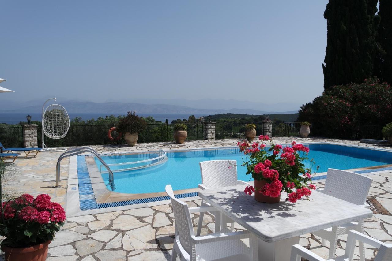 Villa Bacchus Kassiopi Corfu Eksteriør bilde